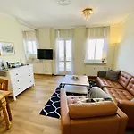 Ostseeliebe, direkt an der Promenade